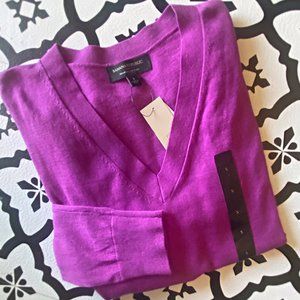💜 Banana Republic Premium Luxe Yarn V-Neck Sweater. - BRAND NEW w/Tags